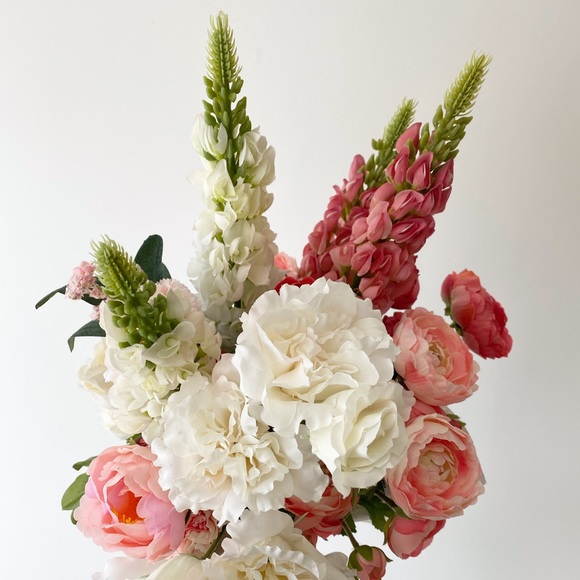 ✨About Us✨ - Picture 3 of 6